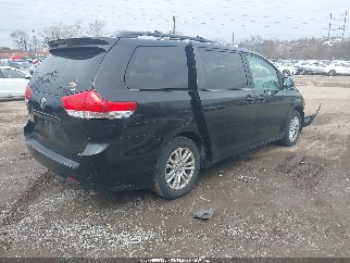 2014 Toyota Sienna, VIN 5TDYK3DC2ES485023. Фото 4 з 6 з аукціону IAAI. Каталог авто зі США OpenDataCar.