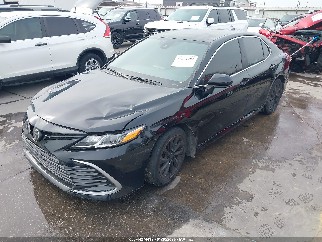 2022 Toyota Camry, VIN 4T1C11AK5NU693658. Фото 2 з 6 з аукціону IAAI. Каталог авто зі США OpenDataCar.