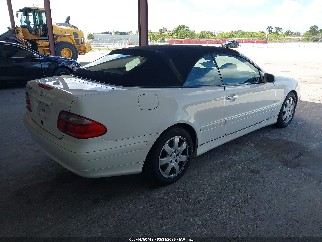 2003 Mercedes-benz CLK-Class, VIN WDBLK65G83T135292. Фото 4 з 6 з аукціону IAAI. Каталог авто зі США OpenDataCar.