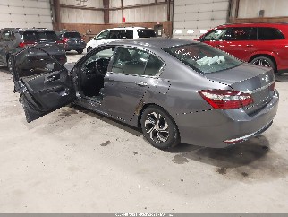 2017 Honda Accord, VIN 1HGCR2F39HA192168. Фото 3 з 6 з аукціону IAAI. Каталог авто зі США OpenDataCar.