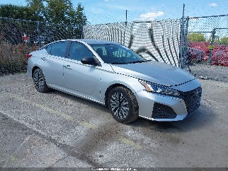 2025 Nissan Altima, VIN 1N4BL4DVXSN402858. Фото 1 з 6 з аукціону IAAI. Каталог авто зі США OpenDataCar.