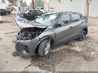 2024 Nissan Kicks, VIN 3N1CP5BV6RL477582. Фото 2 з 6 з аукціону IAAI. Каталог авто зі США OpenDataCar.