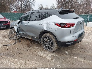 2024 Chevrolet Blazer, VIN 3GNKBKRS4RS261163. Фото 3 з 6 з аукціону IAAI. Каталог авто зі США OpenDataCar.