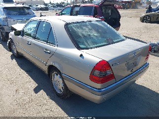 1997 Mercedes-benz C-Class, VIN WDBHA23E3VF524488. Фото 3 з 6 з аукціону IAAI. Каталог авто зі США OpenDataCar.