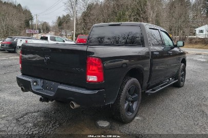 2018 Ram 1500, VIN 1C6RR7KT6JS318201. Фото 4 з 6 з аукціону IAAI. Каталог авто зі США OpenDataCar.