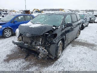 2017 Toyota Sienna, VIN 5TDXZ3DCXHS776283. Фото 2 з 6 з аукціону IAAI. Каталог авто зі США OpenDataCar.