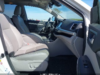 2017 Toyota Highlander, VIN 5TDJZRFH2HS475119. Фото 5 з 6 з аукціону IAAI. Каталог авто зі США OpenDataCar.