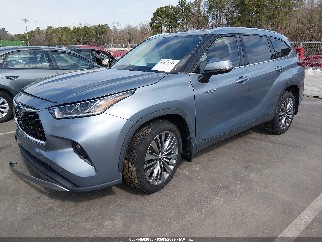 2021 Toyota Highlander Hybrid, VIN 5TDEBRCH1MS017933. Фото 2 з 6 з аукціону IAAI. Каталог авто зі США OpenDataCar.