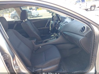 2011 Mazda 3, VIN JM1BL1UF8B1377418. Фото 5 з 6 з аукціону IAAI. Каталог авто зі США OpenDataCar.