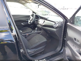 2023 Nissan Kicks, VIN 3N1CP5CV5PL472627. Фото 5 з 6 з аукціону IAAI. Каталог авто зі США OpenDataCar.