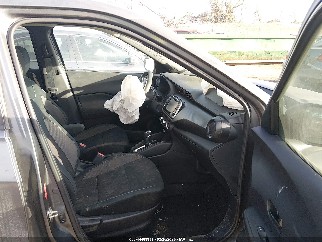 2019 Nissan Kicks, VIN 3N1CP5CU6KL567701. Фото 5 з 6 з аукціону IAAI. Каталог авто зі США OpenDataCar.