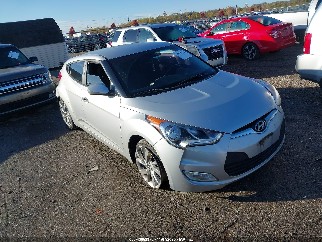 2017 Hyundai Veloster, VIN KMHTC6AD8HU304802. Фото 1 з 6 з аукціону IAAI. Каталог авто зі США OpenDataCar.