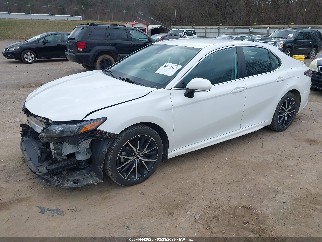 2022 Toyota Camry, VIN 4T1G11AK2NU663762. Фото 2 з 6 з аукціону IAAI. Каталог авто зі США OpenDataCar.
