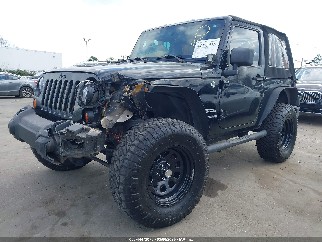 2010 Jeep Wrangler, VIN 1J4AA2D17AL143568. Фото 2 з 6 з аукціону IAAI. Каталог авто зі США OpenDataCar.