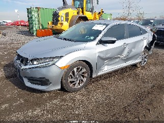 2018 Honda Civic, VIN 2HGFC2F74JH597184. Фото 2 з 6 з аукціону IAAI. Каталог авто зі США OpenDataCar.
