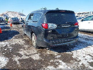 2019 Chrysler Pacifica, VIN 2C4RC1BG8KR721402. Фото 3 з 6 з аукціону IAAI. Каталог авто зі США OpenDataCar.