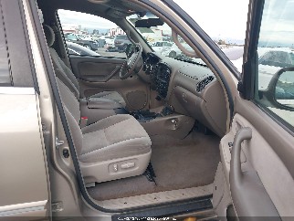 2005 Toyota Sequoia, VIN 5TDZT34A35S253756. Фото 5 з 6 з аукціону IAAI. Каталог авто зі США OpenDataCar.