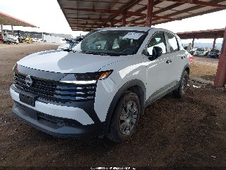 2025 Nissan Kicks, VIN 3N8AP6BBXSL390228. Фото 2 з 6 з аукціону IAAI. Каталог авто зі США OpenDataCar.