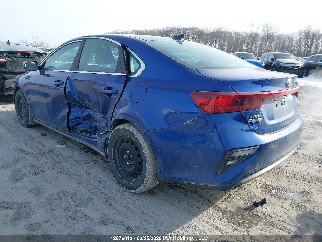 2021 Kia Forte, VIN 3KPF54AD8ME365785. Фото 3 из 6 с аукциона IAAI. Каталог авто из США OpenDataCar.