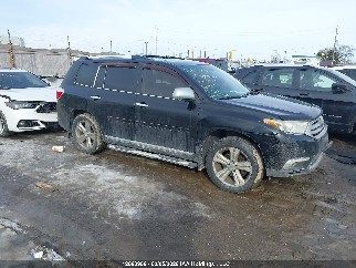 2013 Toyota Highlander, VIN 5TDBK3EH9DS178124. Photo 1 of 6 from IAAI auction. OpenDataCar US salvage catalog.