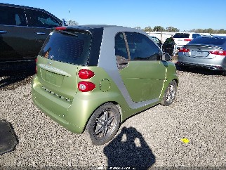 2011 Smart Fortwo, VIN WMEEJ3BA0BK429769. Фото 4 з 6 з аукціону IAAI. Каталог авто зі США OpenDataCar.