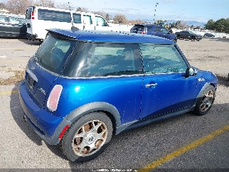 2005 Mini Cooper, VIN WMWRE33525TD99498. Фото 4 з 6 з аукціону IAAI. Каталог авто зі США OpenDataCar.