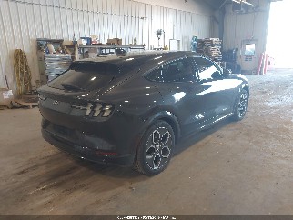 2022 Ford Mustang Mach-E, VIN 3FMTK4SE2NMA43312. Фото 4 з 6 з аукціону IAAI. Каталог авто зі США OpenDataCar.