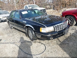 1999 Cadillac Deville, VIN 1G6KF5498XU729303. Фото 1 з 6 з аукціону IAAI. Каталог авто зі США OpenDataCar.