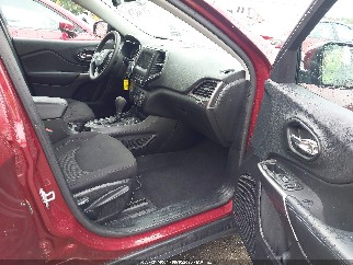 2021 Jeep Cherokee, VIN 1C4PJLCB0MD116243. Фото 5 з 6 з аукціону IAAI. Каталог авто зі США OpenDataCar.