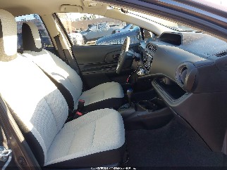 2015 Toyota Prius C, VIN JTDKDTB34F1575520. Фото 5 з 6 з аукціону IAAI. Каталог авто зі США OpenDataCar.
