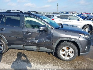2019 Toyota RAV4, VIN JTMP1RFV2KJ001442. Фото 6 з 6 з аукціону IAAI. Каталог авто зі США OpenDataCar.