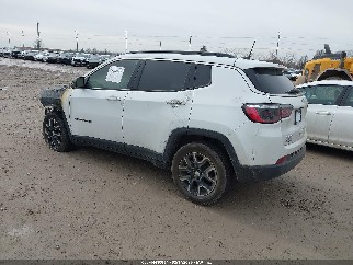 2022 Jeep Compass, VIN 3C4NJDBB8NT123936. Фото 3 из 6 с аукциона IAAI. Каталог авто из США OpenDataCar.