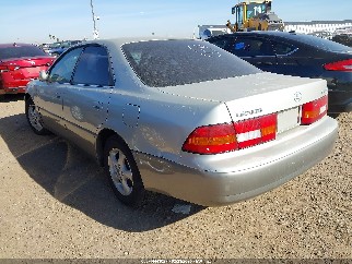 1999 Lexus ES 300, VIN JT8BF28G2X5057235. Фото 3 из 6 с аукциона IAAI. Каталог авто из США OpenDataCar.