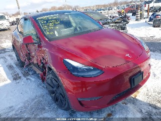2024 Tesla Model Y, VIN LRWYGDEE6RC658988. Фото 1 из 6 с аукциона IAAI. Каталог авто из США OpenDataCar.