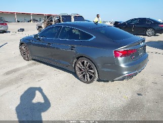 2023 Audi S5 Sportback, VIN WAUB4DF58PA048001. Фото 3 з 6 з аукціону IAAI. Каталог авто зі США OpenDataCar.