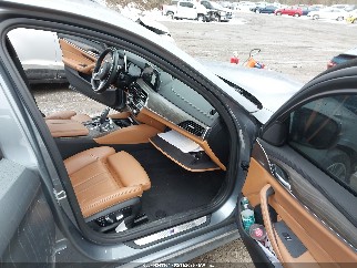 2018 Bmw 5 Series, VIN WBAJB1C56JB085134. Фото 5 з 6 з аукціону IAAI. Каталог авто зі США OpenDataCar.