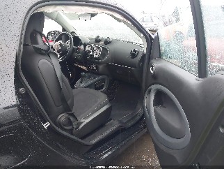 2017 Smart Fortwo, VIN WMEFJ9BA8HK214088. Фото 5 из 6 с аукциона IAAI. Каталог авто из США OpenDataCar.