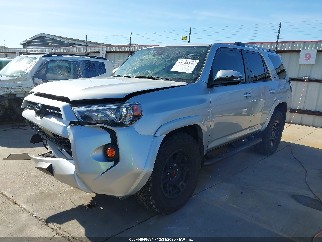 2021 Toyota 4Runner, VIN JTEFU5JR5M5248077. Фото 2 з 6 з аукціону IAAI. Каталог авто зі США OpenDataCar.