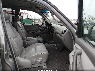 2004 Toyota Sequoia, VIN 5TDBT44A54S220151. Фото 5 из 6 с аукциона IAAI. Каталог авто из США OpenDataCar.