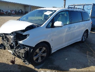 2020 Toyota Sienna, VIN 5TDKZ3DC6LS076831. Photo 2 of 6 from IAAI auction. OpenDataCar US salvage catalog.