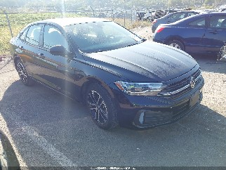 2022 Volkswagen Jetta, VIN 3VWBM7BUXNM032932. Фото 1 з 6 з аукціону IAAI. Каталог авто зі США OpenDataCar.