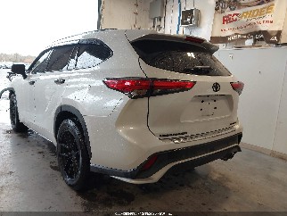 2022 Toyota Highlander, VIN 5TDLZRBH0NS245587. Фото 3 з 6 з аукціону IAAI. Каталог авто зі США OpenDataCar.