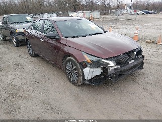2024 Nissan Altima, VIN 1N4BL4DV3RN420872. Фото 1 з 6 з аукціону IAAI. Каталог авто зі США OpenDataCar.