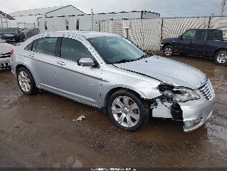 2012 Chrysler 200, VIN 1C3CCBBB9CN301327. Фото 1 з 6 з аукціону IAAI. Каталог авто зі США OpenDataCar.