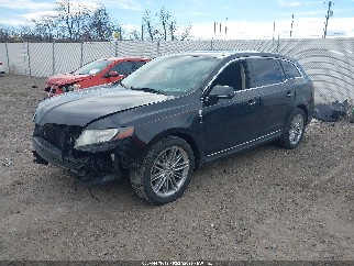 2014 Lincoln MKT, VIN 2LMHJ5AT2EBL53724. Фото 2 из 6 с аукциона IAAI. Каталог авто из США OpenDataCar.