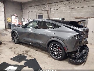 2023 Ford Mustang Mach-E, VIN 3FMTK4SX1PMA53558. Фото 3 з 6 з аукціону IAAI. Каталог авто зі США OpenDataCar.