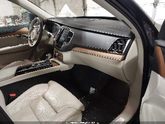 2019 Volvo XC90, VIN YV4A22PL0K1452454. Фото 5 из 6 с аукциона IAAI. Каталог авто из США OpenDataCar.