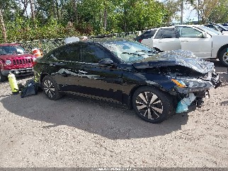 2019 Nissan Altima, VIN 1N4BL4DV1KC132138. Фото 1 из 6 с аукциона IAAI. Каталог авто из США OpenDataCar.