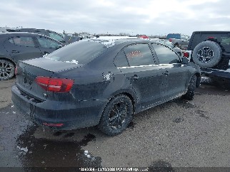 2016 Volkswagen Jetta, VIN 3VW267AJ0GM256828. Zdjęcie 4 z 6 z aukcji IAAI. Katalog aut z USA OpenDataCar.