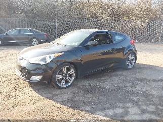 2017 Hyundai Veloster, VIN KMHTC6AD1HU321523. Фото 2 з 6 з аукціону IAAI. Каталог авто зі США OpenDataCar.
